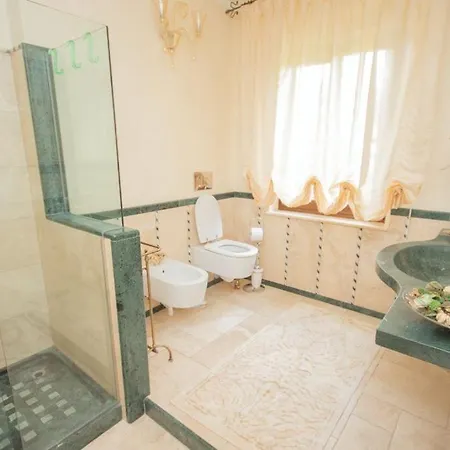 Giulia Bed & Breakfast Gragnola